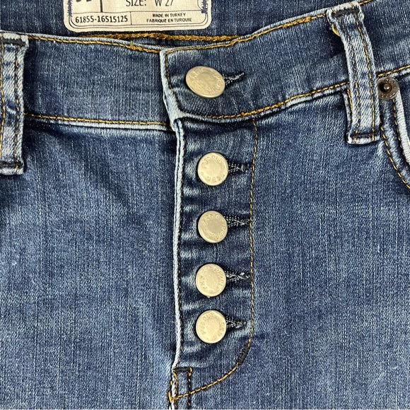 FREE PEOPLE Exposed Button Fly Intentionally Ripped Frayed Hem Jeans, Size 27 - Picture 6 of 12